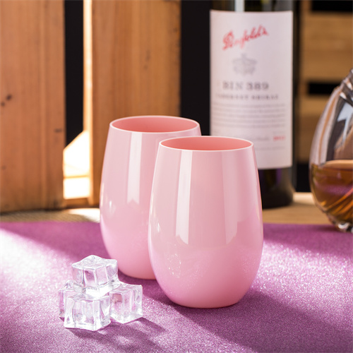粉色塑料紅酒杯